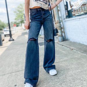 KanCan Ultra High Rise 90's Flare Jeans - Black - like new, just too big for me